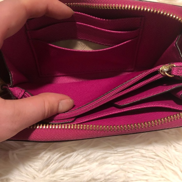 michael kors hot pink wallet - Picture 7 of 8